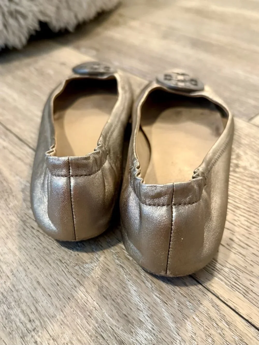 TORY BURCH Reva Ballet Flat in Silver - Size 7